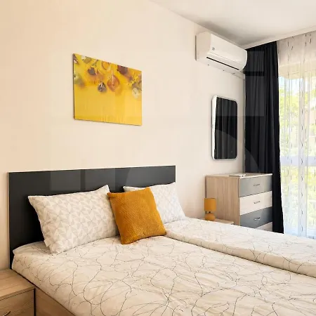 شقة 1br Golden Urban Retreat With Parking