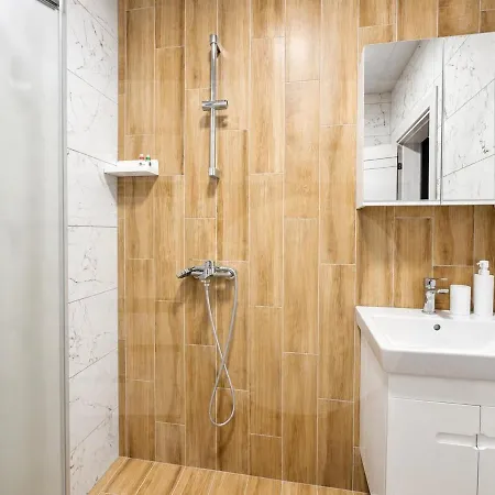 1br Golden Urban Retreat With Parking Lejlighed *